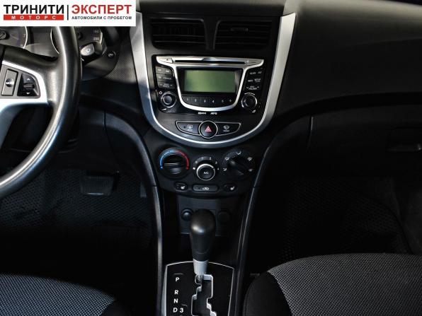 Hyundai Solaris I с пробегом 2012 года, цена 857 000 рублей, 207218 км, седан, Автокод Объявления