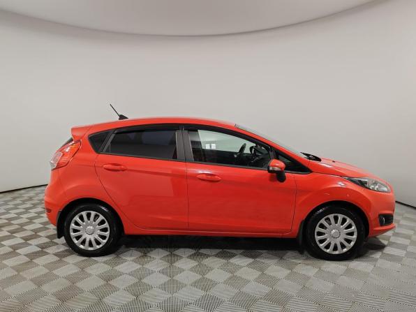 Ford Fiesta Mk6 Рестайлинг с пробегом 2016 года, цена 999 000 рублей, 58999 км, хэтчбек, Автокод Объявления
