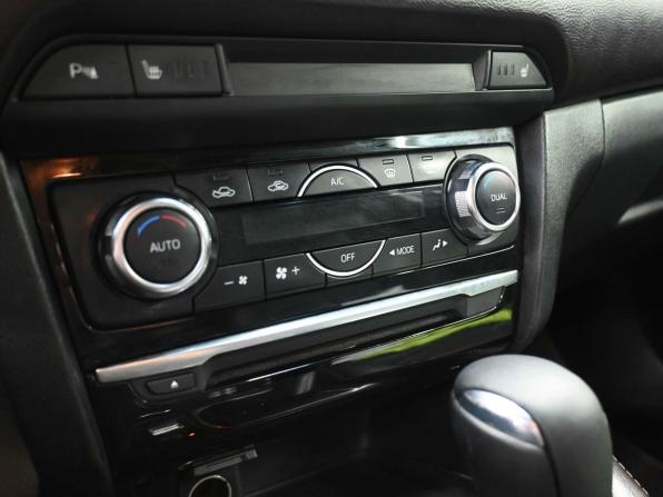Mazda 6 III (GJ) Рестайлинг с пробегом 2015 года, цена 1 719 900 рублей, 238532 км, седан, Автокод Объявления