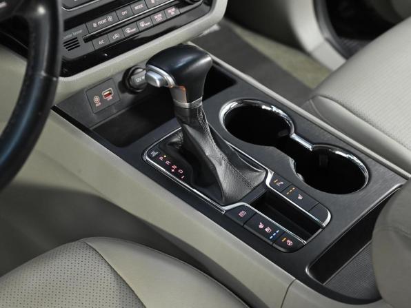 Kia Carnival III с пробегом 2020 года, цена 2 749 000 рублей, 131000 км, минивэн, Автокод Объявления