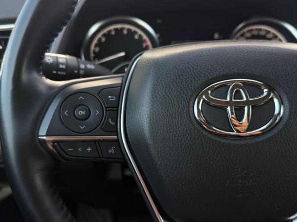 Toyota Camry VIII (XV70) с пробегом 2019 года, цена 2 570 000 рублей, 103502 км, седан, Автокод Объявления