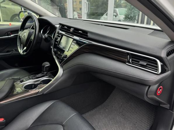 Toyota Camry VIII (XV70) с пробегом 2020 года, цена 2 675 000 рублей, 155143 км, седан, Автокод Объявления