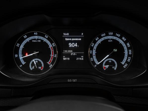 Skoda Karoq I с пробегом 2020 года, цена 2 615 000 рублей, 58066 км, внедорожник, Автокод Объявления