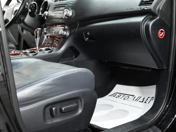 Toyota Highlander II (XU40) Рестайлинг с пробегом 2013 года, цена 1 299 000 рублей, 138358 км, внедорожник, Автокод Объявления