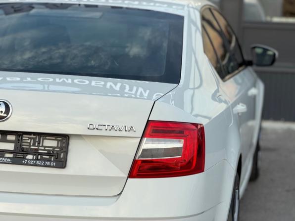 Skoda Octavia III (A7) Рестайлинг с пробегом 2018 года, цена 1 599 000 рублей, 188290 км, лифтбек, Автокод Объявления
