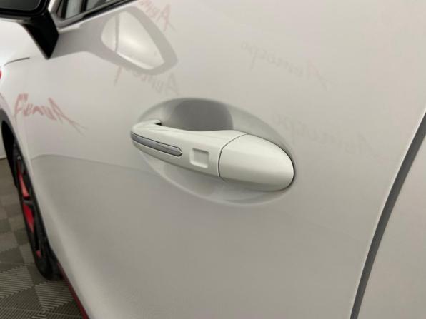Omoda C5 I с пробегом 2023 года, цена 1 635 000 рублей, 96332 км, внедорожник, Автокод Объявления