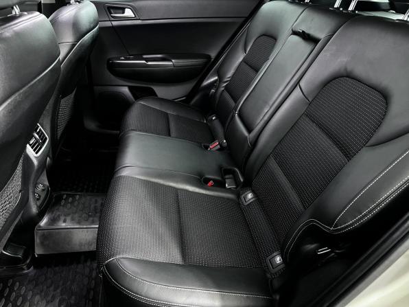 Kia Sportage IV с пробегом 2016 года, цена 1 969 000 рублей, 90000 км, внедорожник, Автокод Объявления