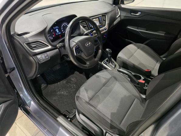 Hyundai Solaris II с пробегом 2017 года, цена 1 375 000 рублей, 126000 км, седан, Автокод Объявления
