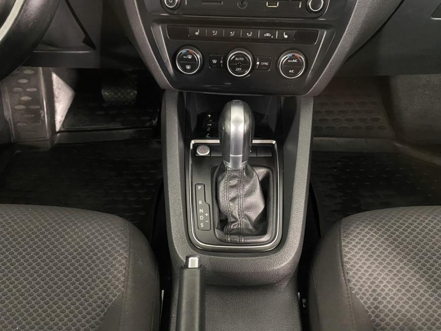 Volkswagen Jetta VI Рестайлинг Воронеж  - изображение 17