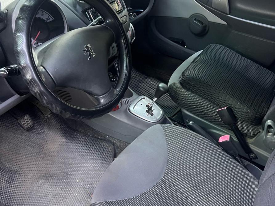 Peugeot 107 I Иркутск  - изображение 9