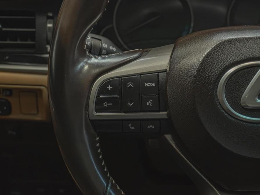 Lexus ES VI Рестайлинг Мурманск  - изображение 24