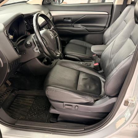 Mitsubishi Outlander III с пробегом 2012 года, цена 1 499 000 рублей, 68353 км, внедорожник, Автокод Объявления