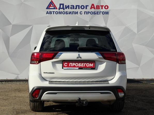 Mitsubishi Outlander III Рестайлинг 3 с пробегом 2021 года, цена 2 300 000 рублей, 163500 км, внедорожник, Автокод Объявления