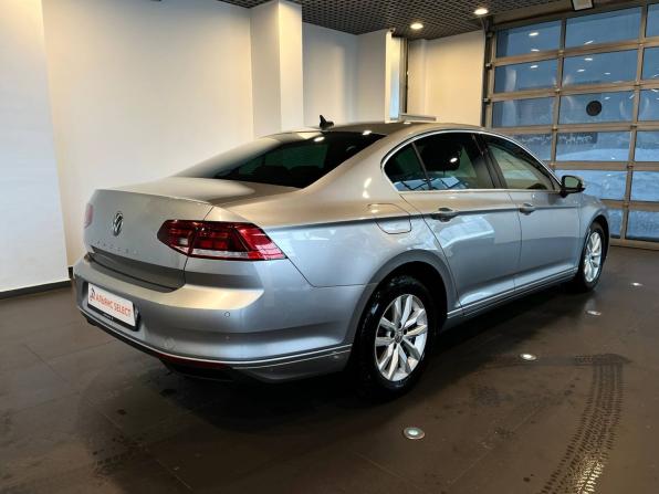 Volkswagen Passat B8 Рестайлинг с пробегом 2019 года, цена 2 360 000 рублей, 67113 км, седан, Автокод Объявления