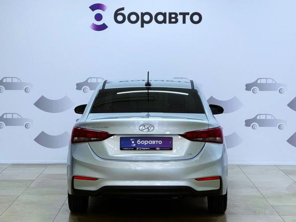 Hyundai Solaris II с пробегом 2019 года, цена 1 479 000 рублей, 90639 км, седан, Автокод Объявления