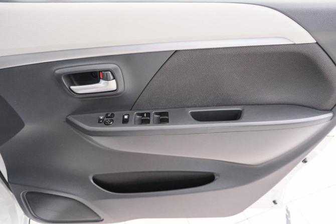 Suzuki Wagon R V Рестайлинг с пробегом 2016 года, цена 639 000 рублей, 141000 км, хэтчбек, Автокод Объявления