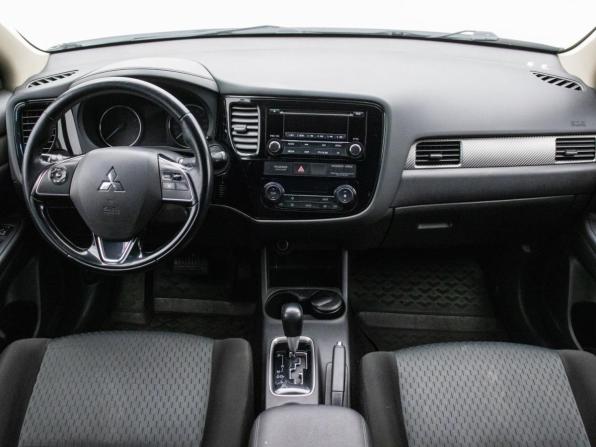 Mitsubishi Outlander III Рестайлинг 2 с пробегом 2015 года, цена 1 270 000 рублей, 335416 км, внедорожник, Автокод Объявления