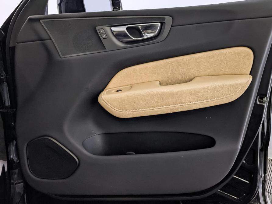 Volvo XC60 II Москва  - изображение 24