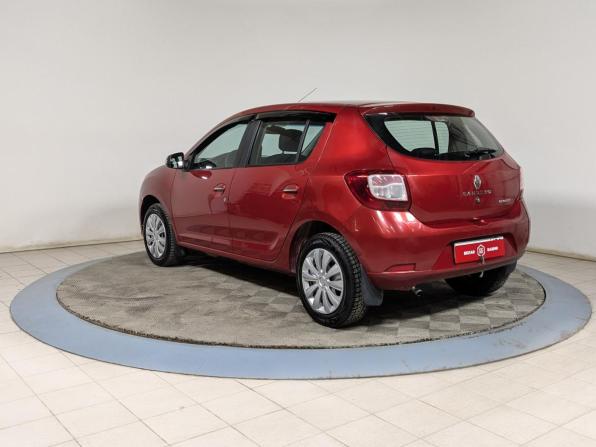 Renault Sandero II с пробегом 2014 года, цена 519 900 рублей, 142000 км, хэтчбек, Автокод Объявления