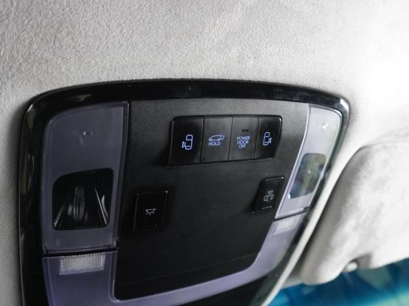 Hyundai Staria I с пробегом 2022 года, цена 5 399 000 рублей, 52841 км, минивэн, Автокод Объявления