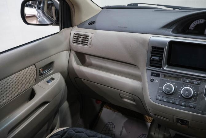 Toyota Raum II с пробегом 2010 года, цена 859 000 рублей, 191000 км, компактвэн, Автокод Объявления