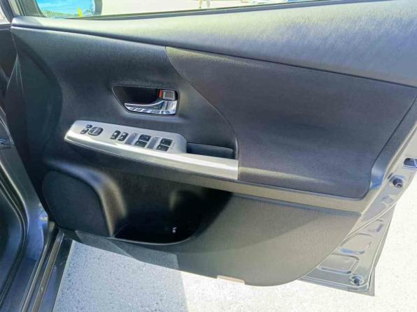 Toyota Prius Alpha I (ZVW40/41) Рестайлинг с пробегом 2016 года, цена 1 664 000 рублей, 241731 км, универсал, Автокод Объявления