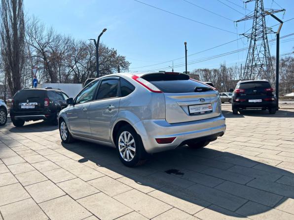 Ford Focus II Рестайлинг с пробегом 2010 года, цена 578 000 рублей, 172101 км, хэтчбек, Автокод Объявления