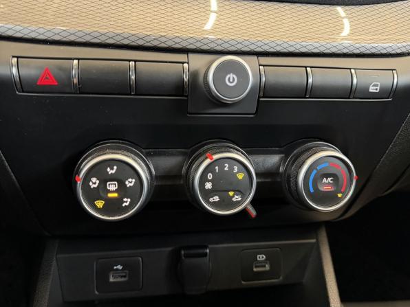 Lada (ВАЗ) Vesta I Рестайлинг (NG) с пробегом 2023 года, цена 1 285 000 рублей, 18300 км, седан, Автокод Объявления