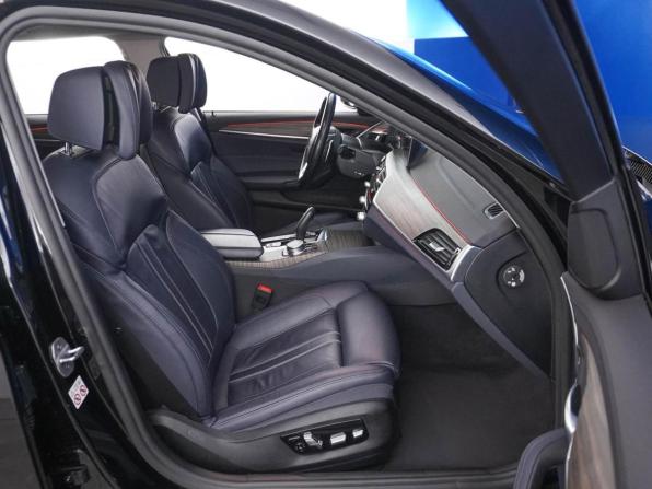 BMW 5 серии VII (G30/G31/G38) с пробегом 2019 года, цена 3 090 046 рублей, 129468 км, универсал, Автокод Объявления