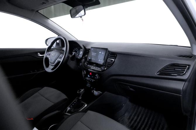 Hyundai Solaris II Рестайлинг с пробегом 2021 года, цена 1 600 000 рублей, 82653 км, седан, Автокод Объявления