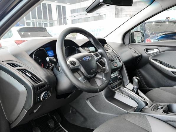 Ford Focus III с пробегом 2013 года, цена 580 000 рублей, 251375 км, седан, Автокод Объявления