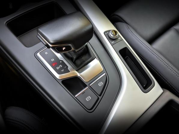 Audi A4 V (B9) Рестайлинг с пробегом 2022 года, цена 3 495 000 рублей, 56327 км, седан, Автокод Объявления