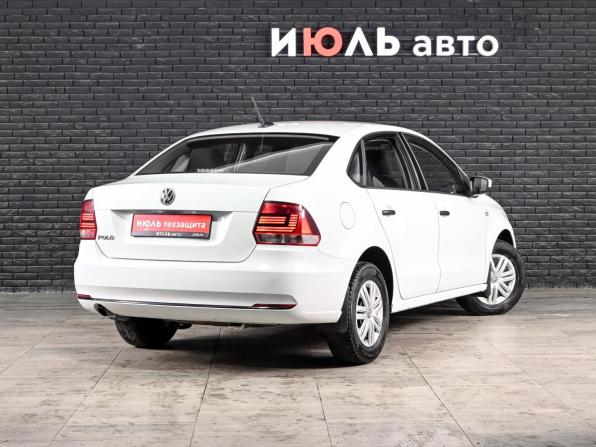 Volkswagen Polo V Рестайлинг с пробегом 2018 года, цена 970 000 рублей, 103848 км, седан, Автокод Объявления