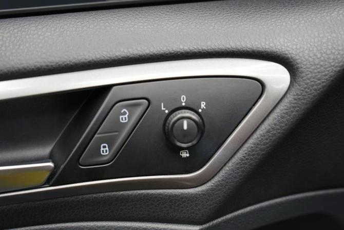 Volkswagen Golf VII с пробегом 2013 года, цена 1 290 000 рублей, 107804 км, хэтчбек, Автокод Объявления