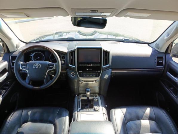 Toyota Land Cruiser 200 Series Рестайлинг 2 с пробегом 2018 года, цена 6 990 000 рублей, 215527 км, внедорожник, Автокод Объявления