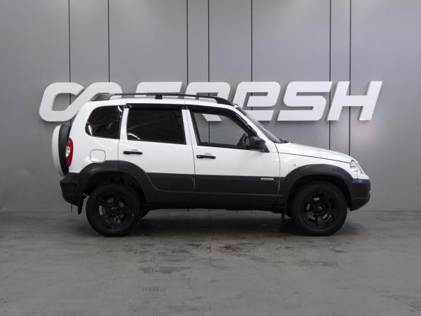 Chevrolet Niva I Рестайлинг с пробегом 2013 года, цена 519 000 рублей, 174428 км, внедорожник, Автокод Объявления