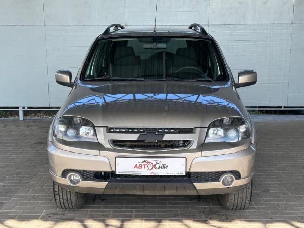 Chevrolet Niva I Рестайлинг с пробегом 2018 года, цена 811 000 рублей, 78000 км, внедорожник, Автокод Объявления