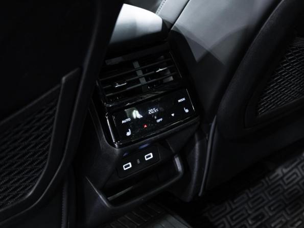 Geely Monjaro I с пробегом 2024 года, цена 3 399 700 рублей, 43954 км, внедорожник, Автокод Объявления