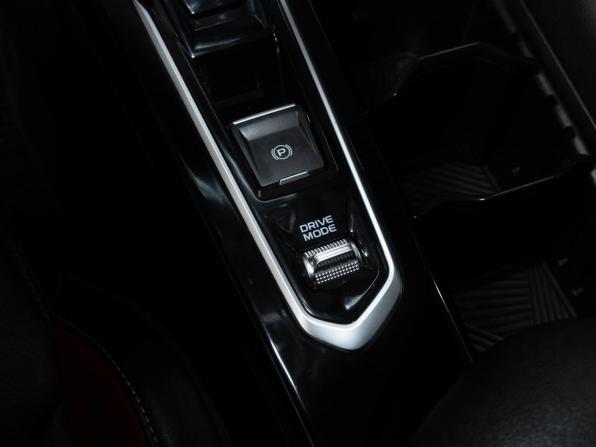Geely Coolray I Рестайлинг с пробегом 2024 года, цена 2 201 000 рублей, 31000 км, внедорожник, Автокод Объявления