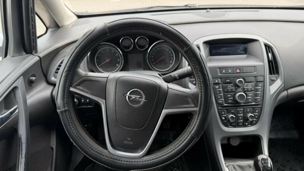 Opel Astra J Рестайлинг Череповец  - изображение 11
