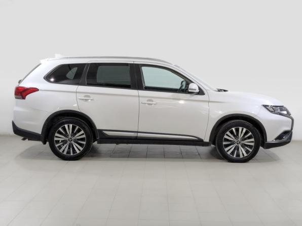 Mitsubishi Outlander III Рестайлинг 3 с пробегом 2019 года, цена 1 715 000 рублей, 170212 км, внедорожник, Автокод Объявления
