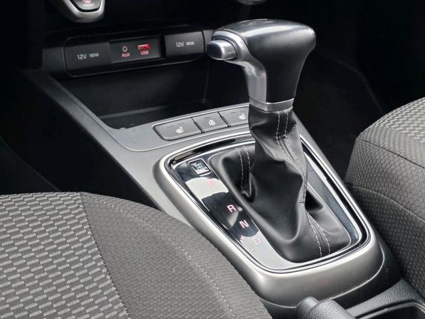 Kia Rio IV с пробегом 2019 года, цена 1 205 000 рублей, 124073 км, хэтчбек, Автокод Объявления