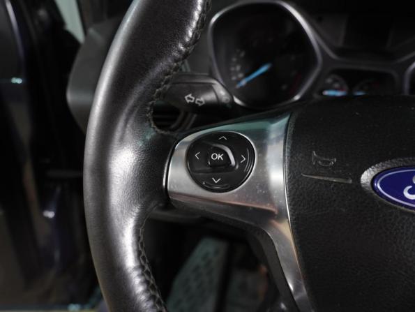 Ford Kuga II с пробегом 2014 года, цена 1 060 000 рублей, 215041 км, внедорожник, Автокод Объявления