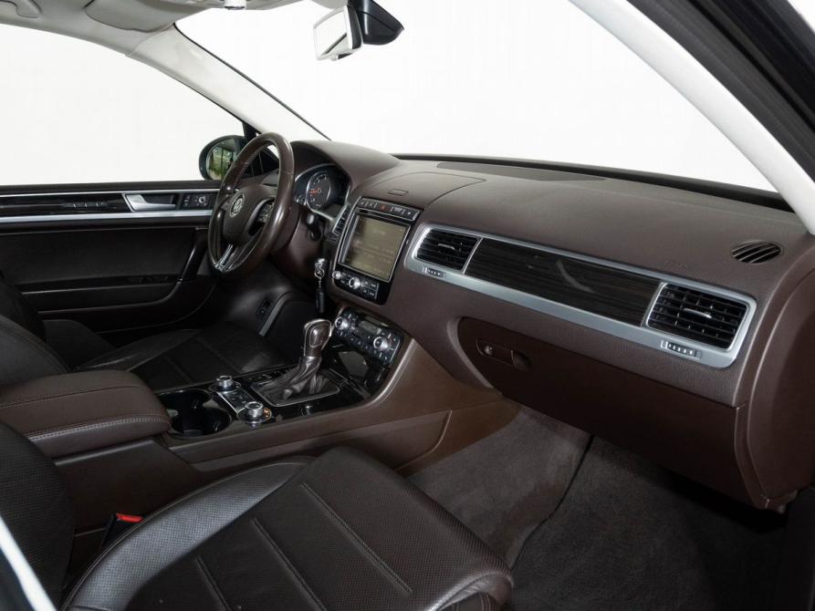 Volkswagen Touareg II Рестайлинг Казань  - изображение 6