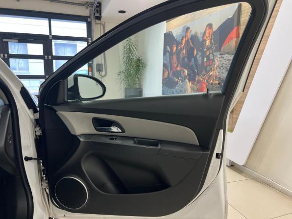 Chevrolet Cruze I Рестайлинг с пробегом 2013 года, цена 845 000 рублей, 185677 км, универсал, Автокод Объявления