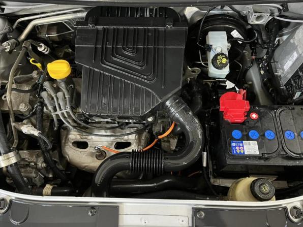 Renault Sandero II с пробегом 2017 года, цена 970 097 рублей, 83161 км, хэтчбек, Автокод Объявления