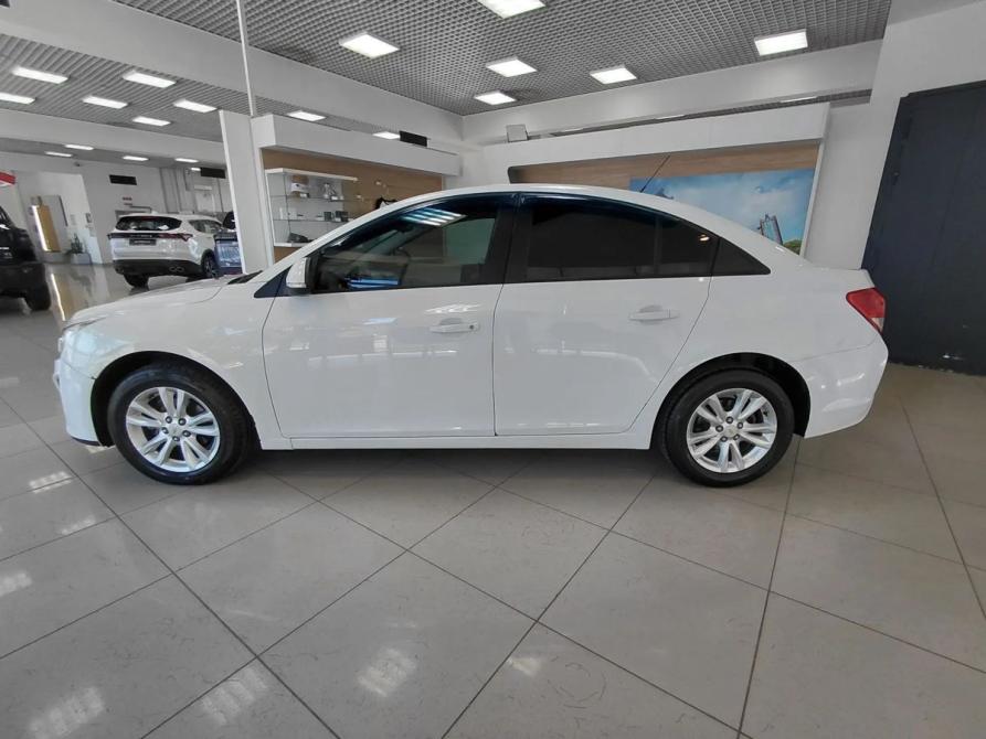 Chevrolet Cruze I Рестайлинг Москва  - изображение 8