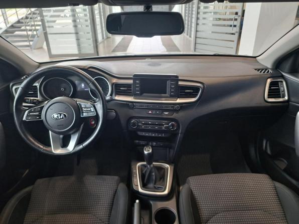 Kia Ceed III с пробегом 2018 года, цена 1 658 000 рублей, 65643 км, хэтчбек, Автокод Объявления