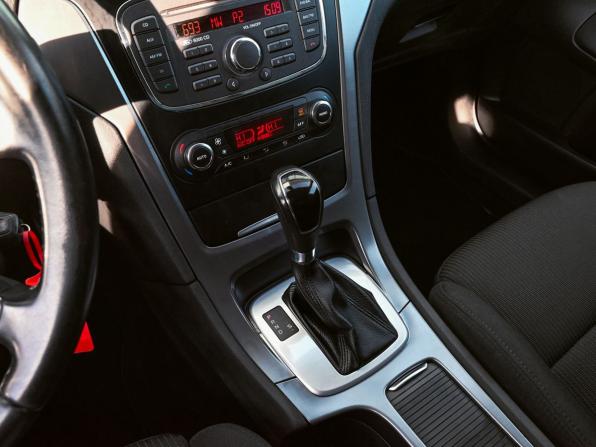 Ford Mondeo IV Рестайлинг с пробегом 2012 года, цена 909 000 рублей, 238113 км, седан, Автокод Объявления
