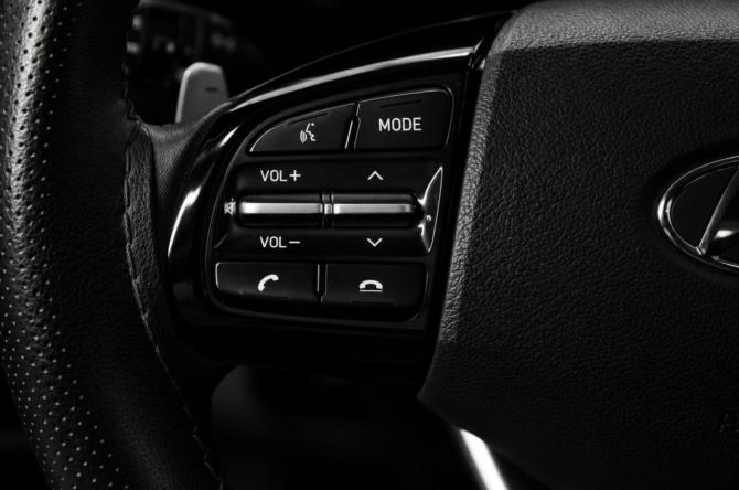 Hyundai ix35 II Рестайлинг с пробегом 2021 года, цена 2 399 000 рублей, 45000 км, внедорожник, Автокод Объявления